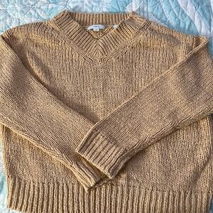 Vince Beige Knit Pullover. Size L.